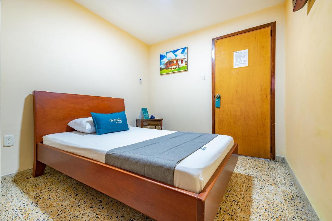 Almirante Hotel
